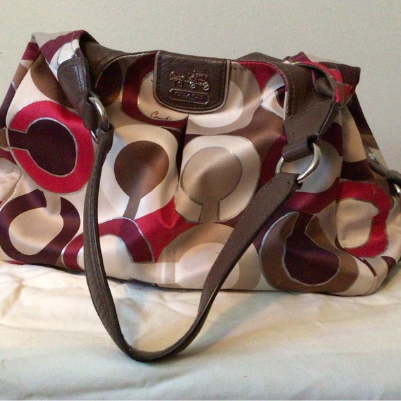 Coach woman’s handbag. - Picture 2 of 12